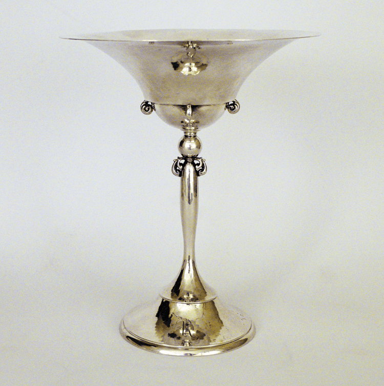 Fig. 4: Compote, Erik Magnussen (1884–1961), 1927. Sterling silver. Private collection.