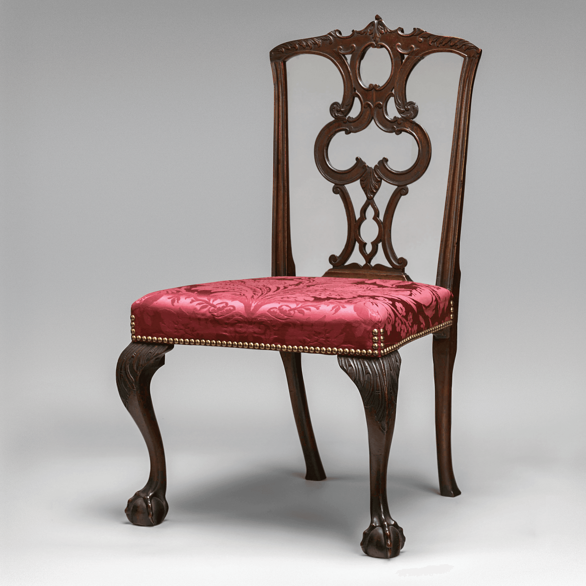 Fig. 4: Attributed to the shop of Nathaniel Gould, Side Chair, 1770. Mahogany, maple, birch, and pine. H. 3811⁄16, W. 21½, D. 21 inches. Courtesy The Metropolitan Museum of Art: Gift of Mrs. Paul Moore (39.88.2).