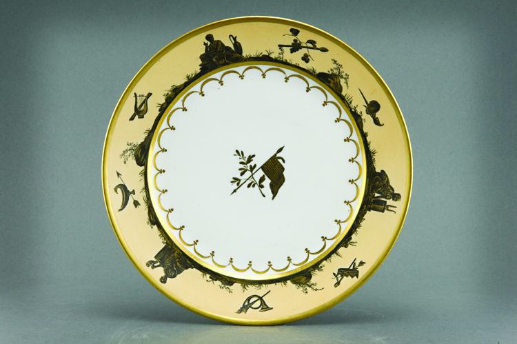 Fig. 9: Plate, probably made by Dihl et Guérhard, Paris, France, 1800–1815. Porcelain. D. 9⅛ inches. Museum purchase. Photography by Kevin Remington.