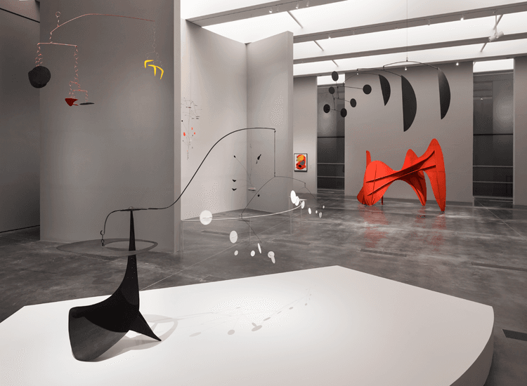 Installation photograph (LACMA), Calder and Abstraction: From Avant-Garde to Iconic, Los Angeles County Museum of Art, © Calder Foundation, New York, Artists Rights Society (ARS), NY. Photo © Fredrik Nilsen.