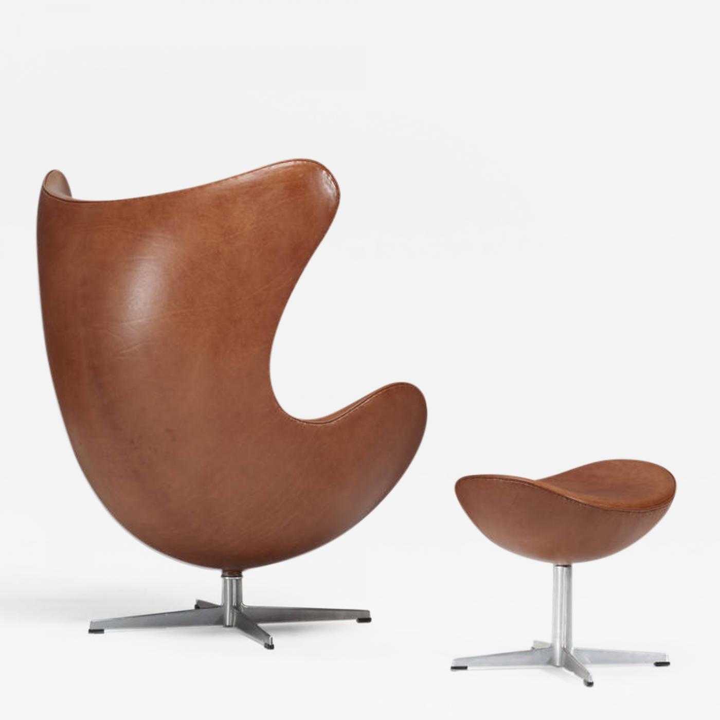 Arne Jacobsen Egg Chair and Ottoman for Fritz Hansen, circa 1958. Offered by The Exchange Int.