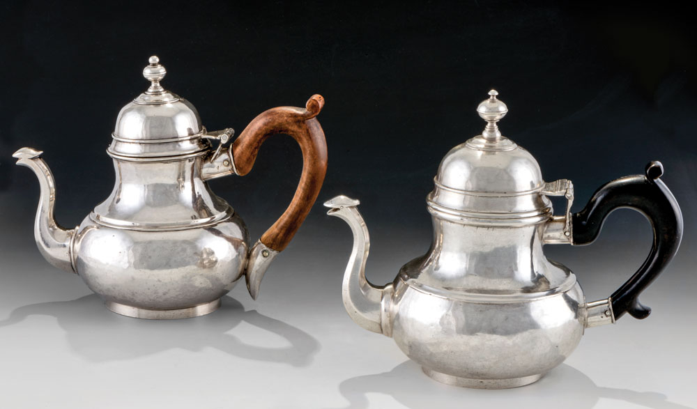 Fig. 8: Two pear-shaped teapots. Left: Marked “IB”, unidentified; Right: unmarked. New York, or Albany, N.Y., 1740–1760. Silver, wood. The Art Museums of Colonial Williamsburg. Museum Purchase (1964-274 and 1964-275).