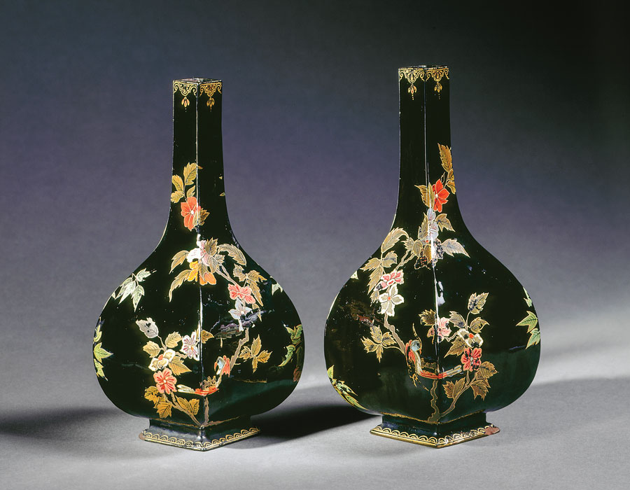 Two Schwarz Porcelain sake flasks, Meissen, circa 1711–1715. In 1995 members of the Margravial family sold a group of the family ceramics through Sotheby’s. A number of the works were purchased and returned to Schloss Favorite, including these flasks, which Sebastian Kuhn (now of Bonham’s but then at Sotheby’s), considers the “stars of this rare group.” Photography by Adolf Bachinger.