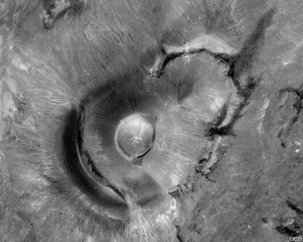 An aerial view of the Roden Crater. Image courtesy of Wikipedia.