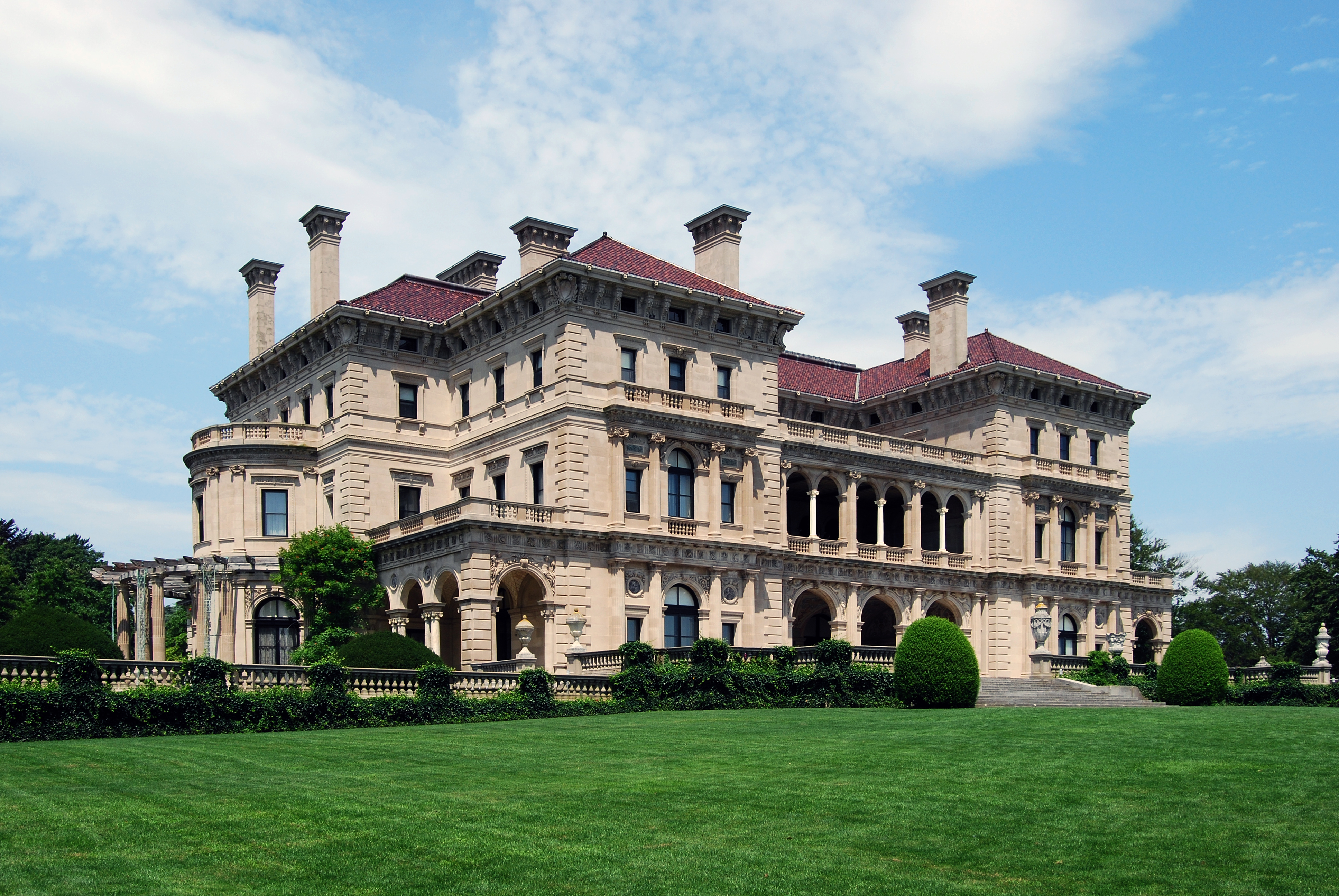 The Breakers, Newport, Rhode Island. Image courtesy of Wikipedia.