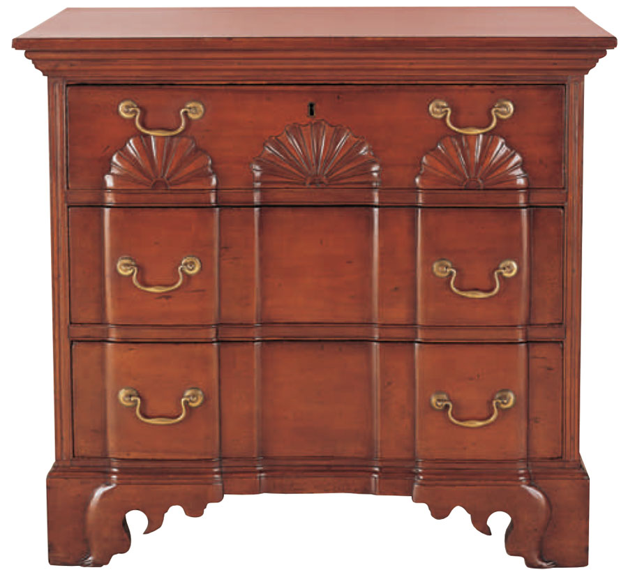 Fig. 2: Chippendale carved cherrywood block-front chest of three drawers, New London County, Connecticut, circa 1770-1790. Photo courtesy of Wayne Pratt, Inc., now in a private collection.