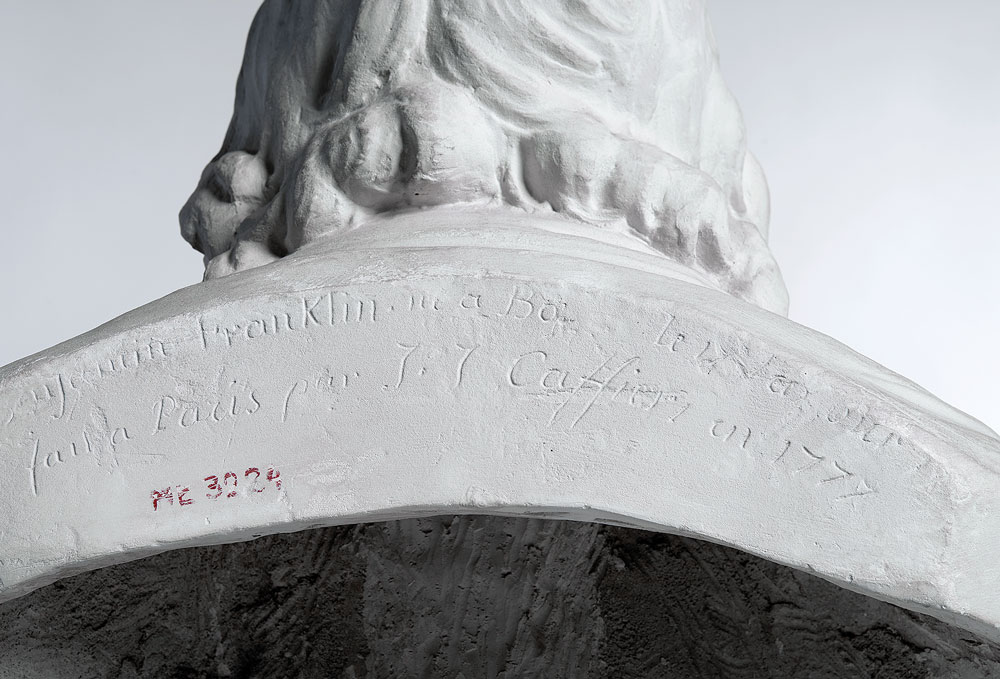 Fig. 8: Detail, rear view of the bust in figure 7.